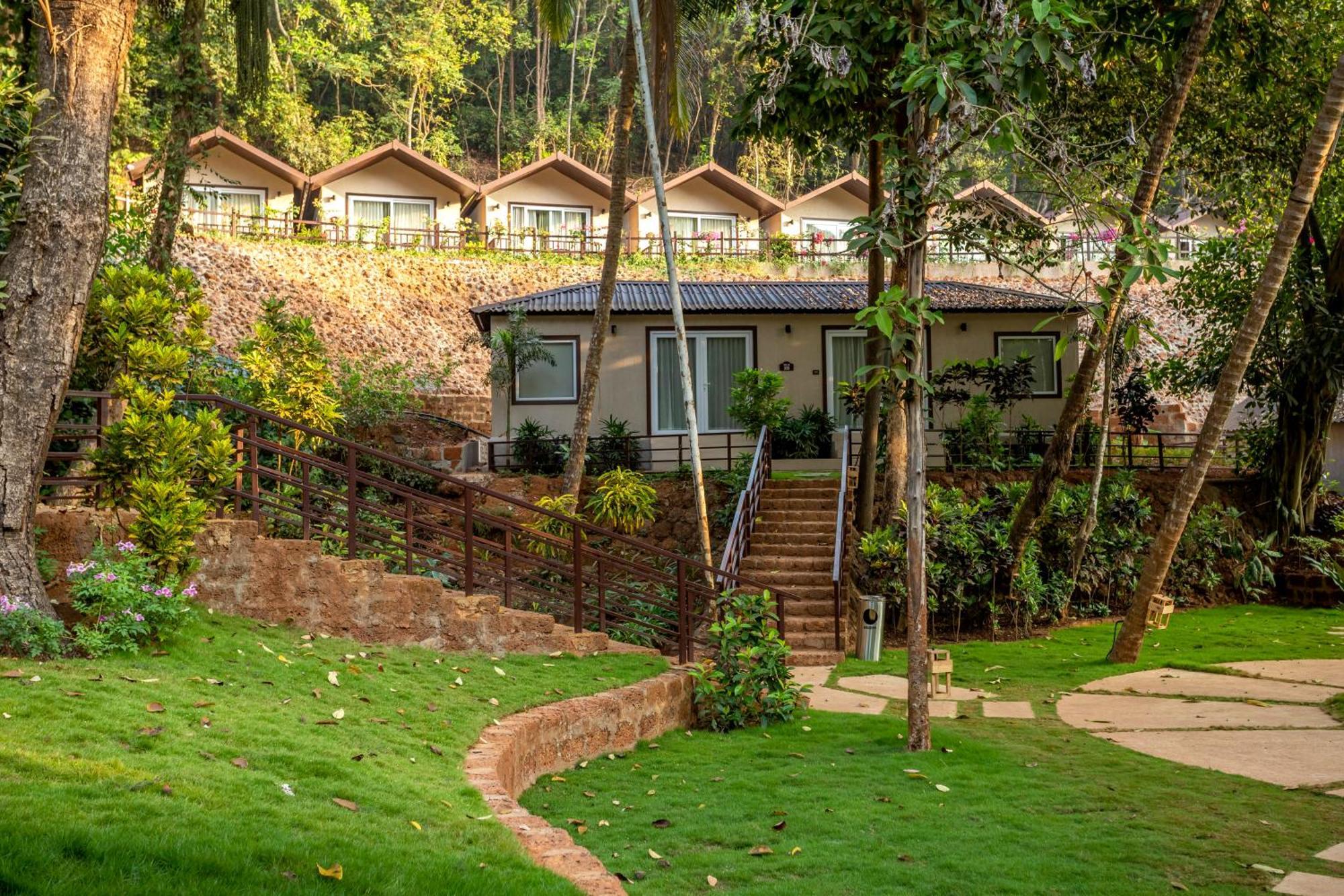 Stone Wood Premier Gokarna Otel Gokarna  Dış mekan fotoğraf