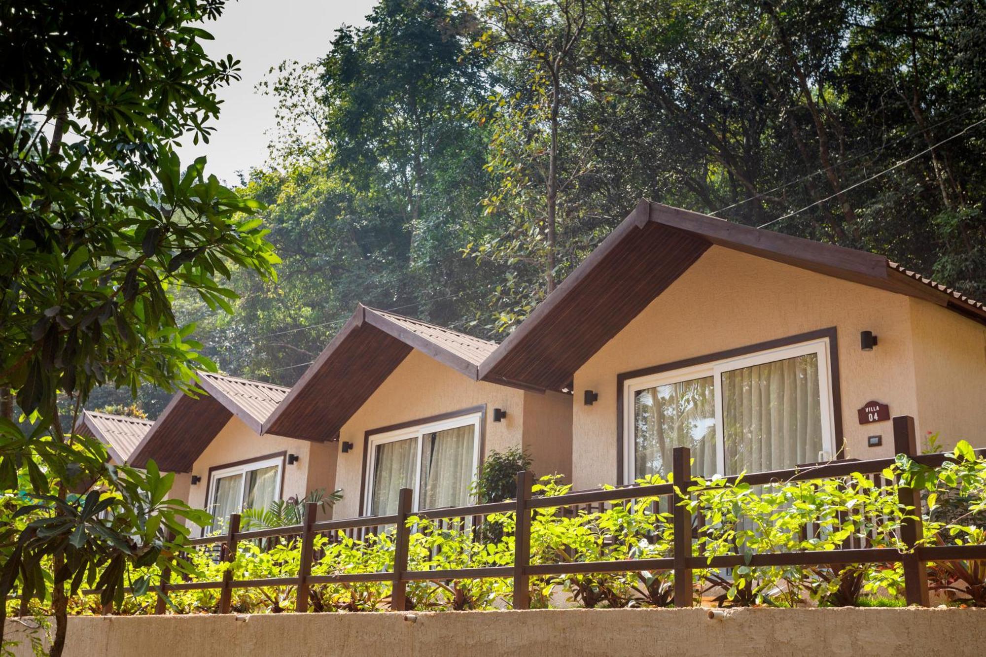 Stone Wood Premier Gokarna Otel Gokarna  Dış mekan fotoğraf