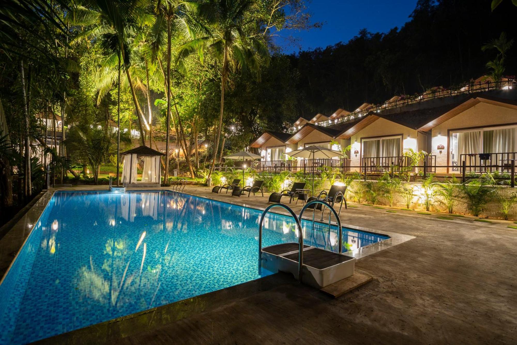 Stone Wood Premier Gokarna Otel Gokarna  Dış mekan fotoğraf
