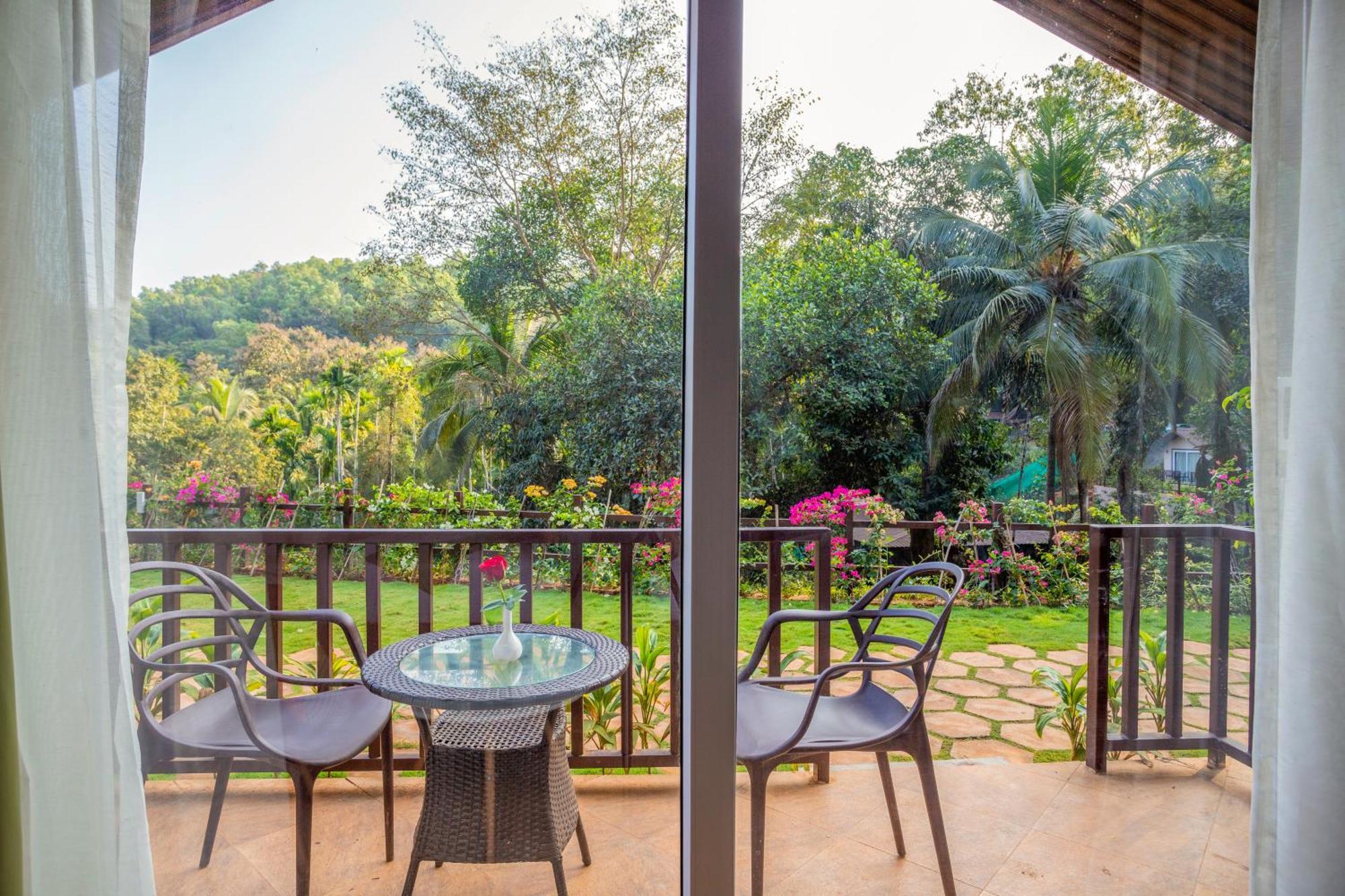 Stone Wood Premier Gokarna Otel Gokarna  Dış mekan fotoğraf