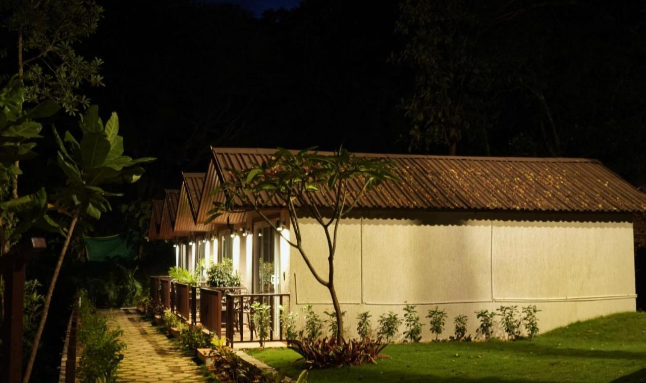 Stone Wood Premier Gokarna Otel Gokarna  Dış mekan fotoğraf