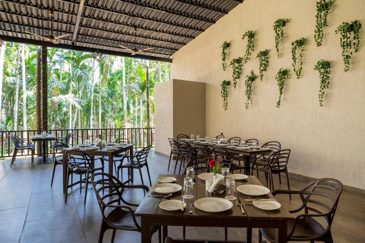 Stone Wood Premier Gokarna Otel Gokarna  Dış mekan fotoğraf