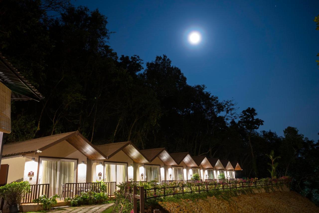 Stone Wood Premier Gokarna Otel Gokarna  Dış mekan fotoğraf